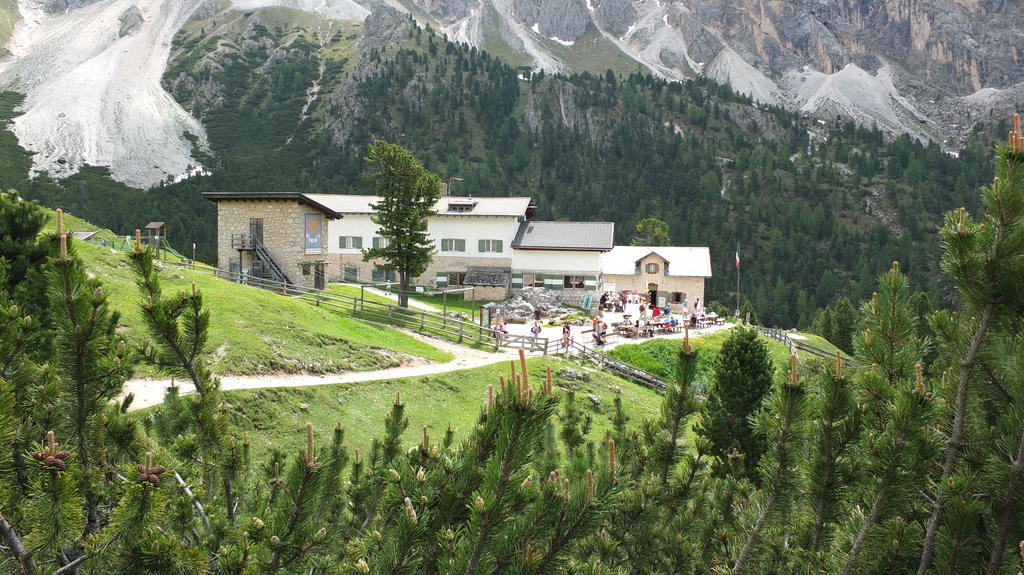 Garni Le Chalet Santa Cristina Val Gardena Εξωτερικό φωτογραφία