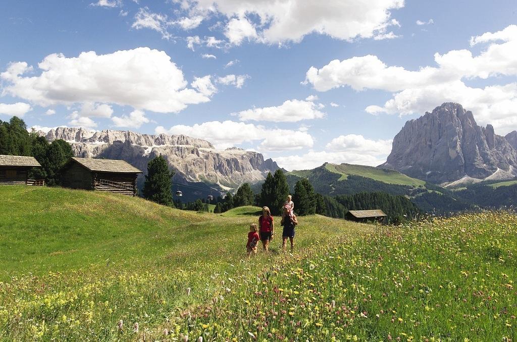Garni Le Chalet Santa Cristina Val Gardena Εξωτερικό φωτογραφία
